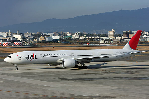 JAL B777-300ER JA731J