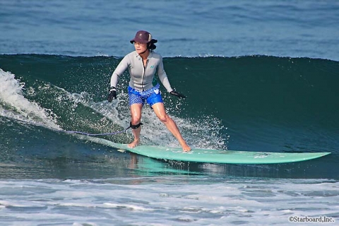 HOKUA SURF & SPORTS 店長ERIKO KAZUMA