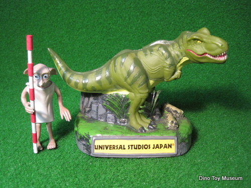 ＵＳＪ　ティラノサウルス貯金箱