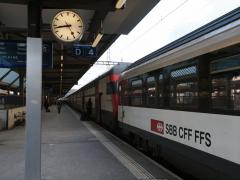 スイス Genève-Cornavin駅 8:43