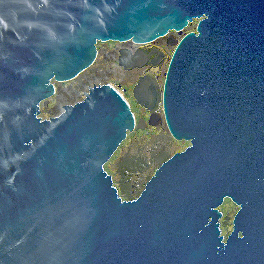 Chatham_Islands_from_space_ISS005-E-15265.jpg