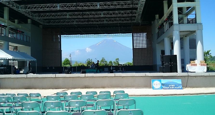 ステージから富士山１