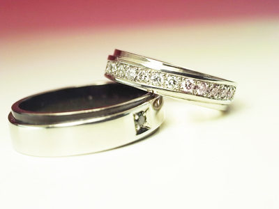 結婚指輪　ブラック　プラチナ