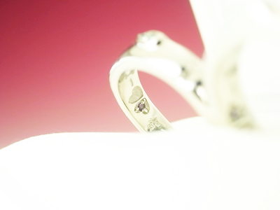 結婚指輪　クローバー