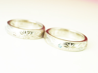 結婚指輪　葉　彫り