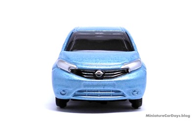 tomica_nissan_note_003s.jpg