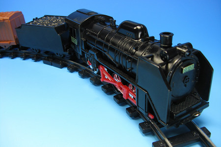 D-51蒸気機関車と有蓋貨車ワム80000形